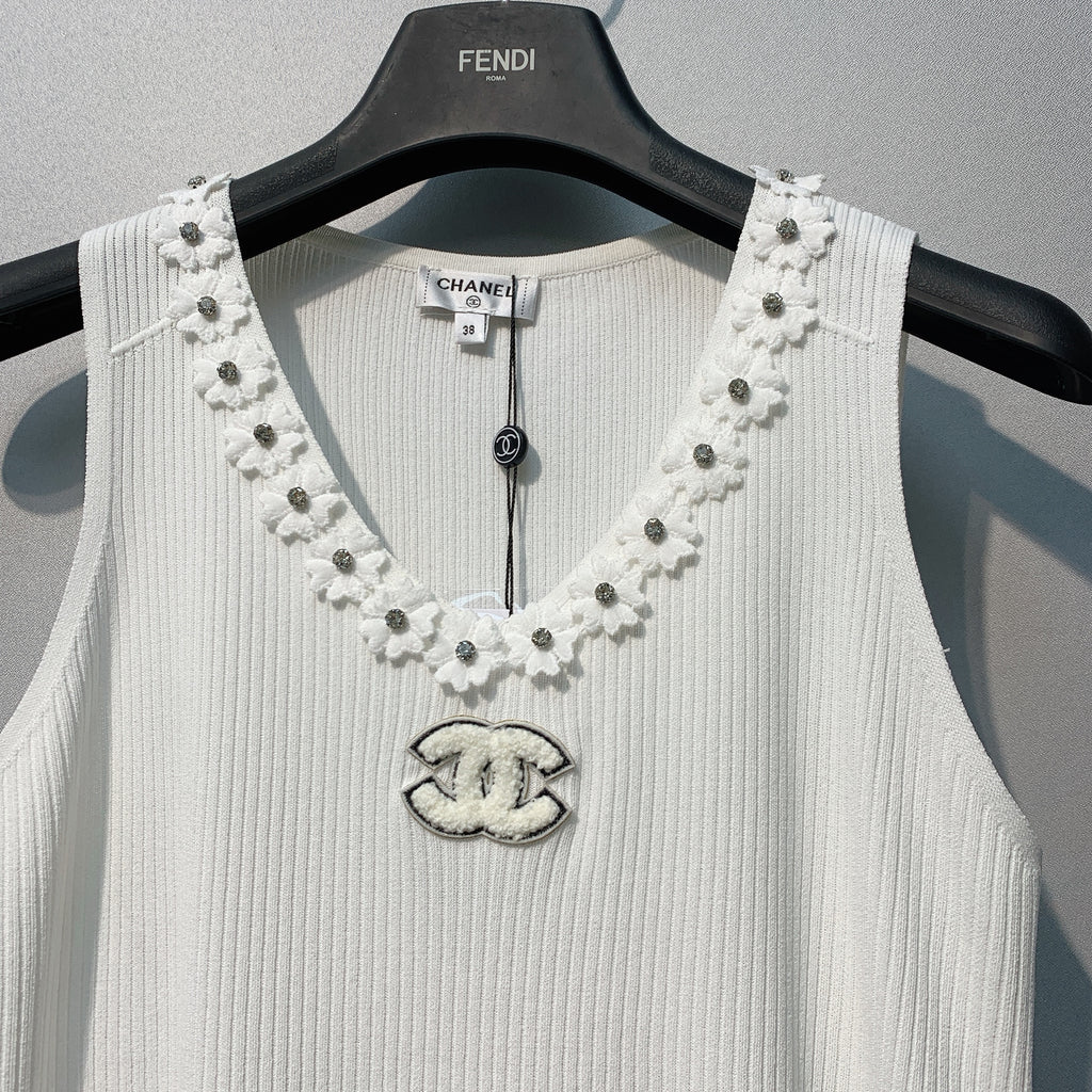 CHANE 26SS White Knitted Tank Top