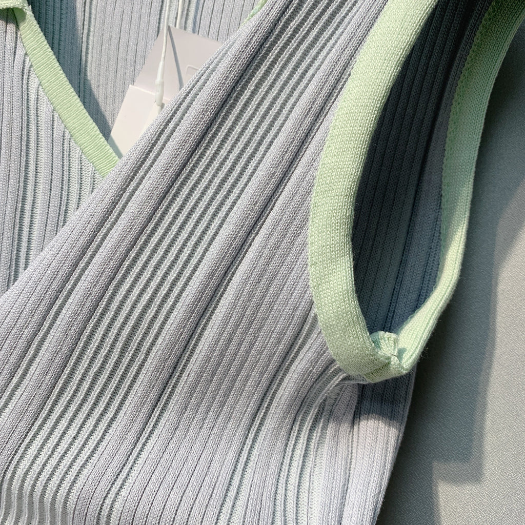 DIO 26SS Green Polo Knitted V-Neck Top